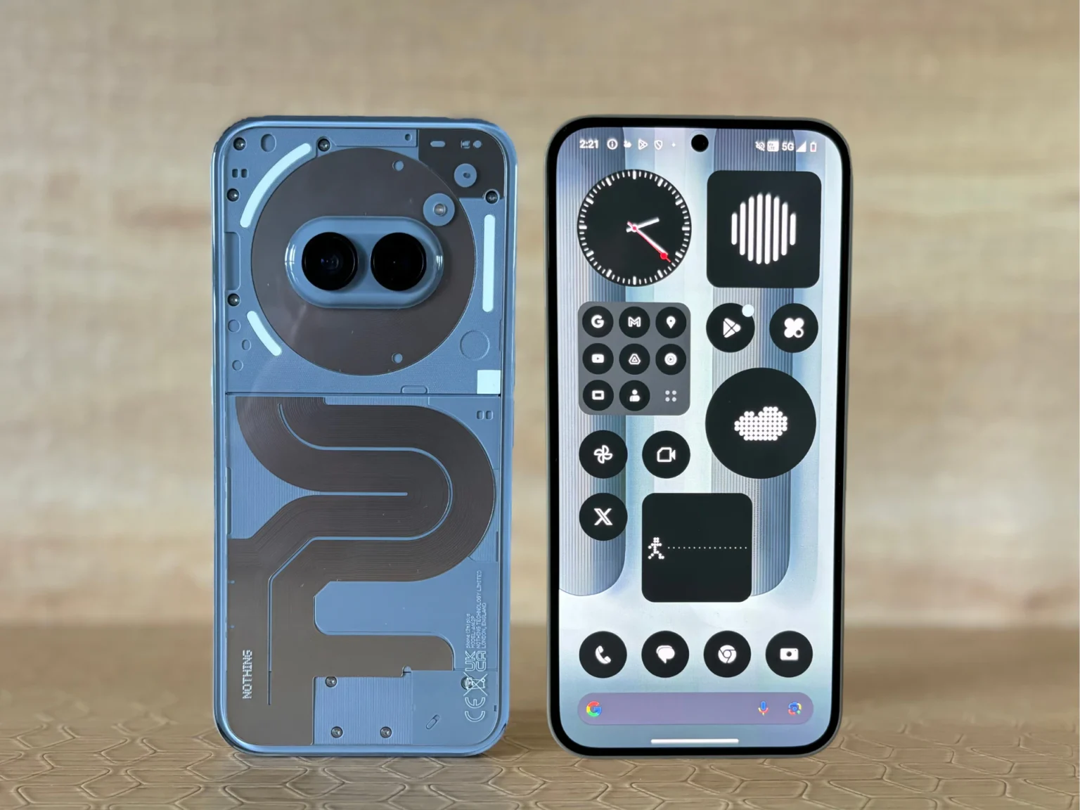 سلسلة Nothing Phone (3a)